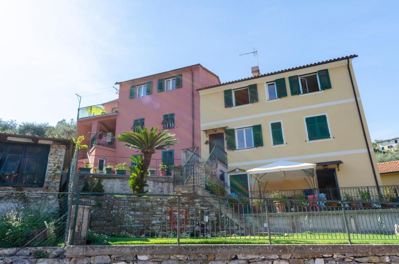 Alla Casa Rosa, Peaceful Apartment Surrounded By Greenery With Free Parking, Wifi & Air Conditioning Rapallo Eksteriør billede