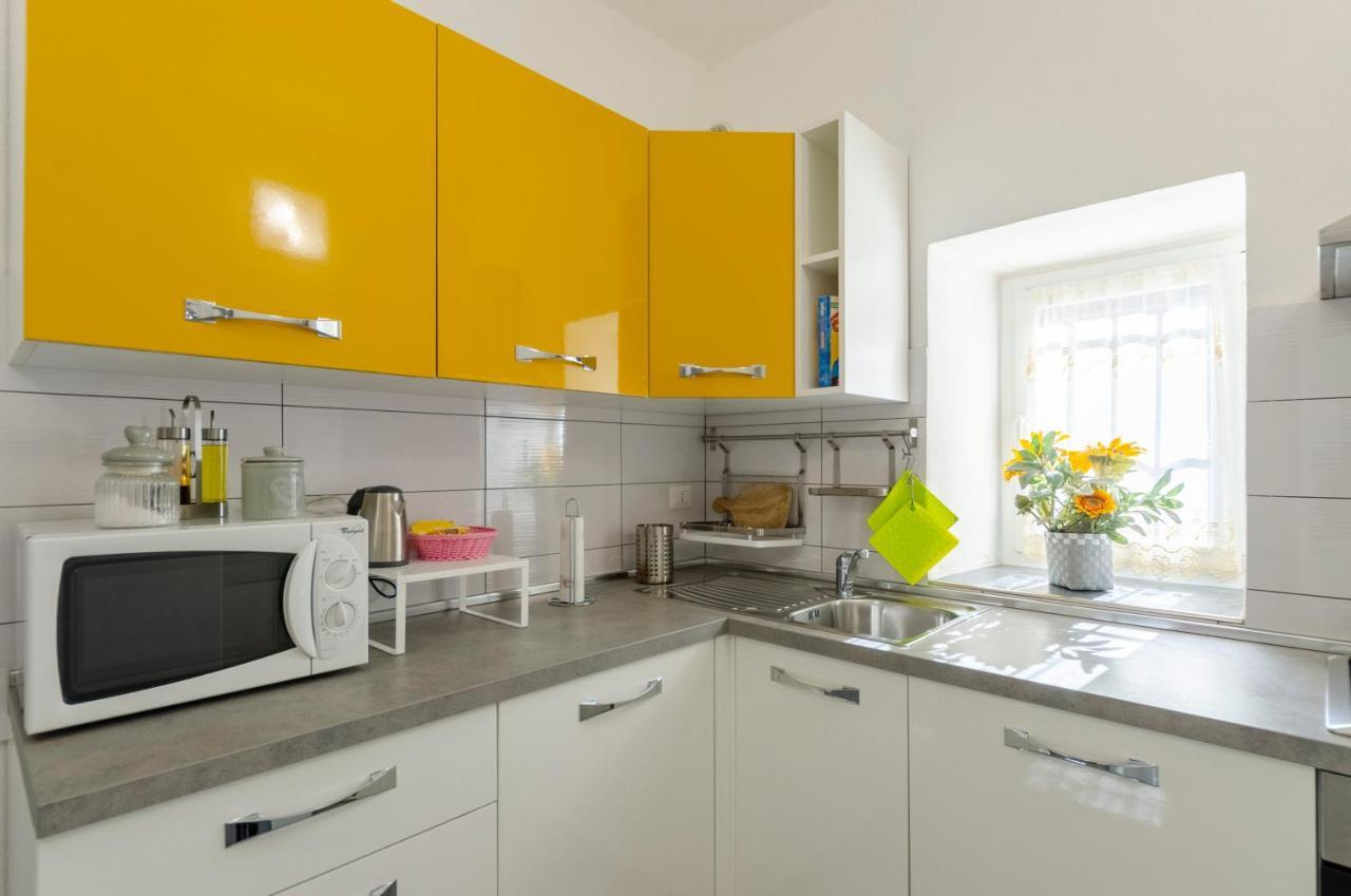 Alla Casa Rosa, Peaceful Apartment Surrounded By Greenery With Free Parking, Wifi & Air Conditioning Rapallo Eksteriør billede