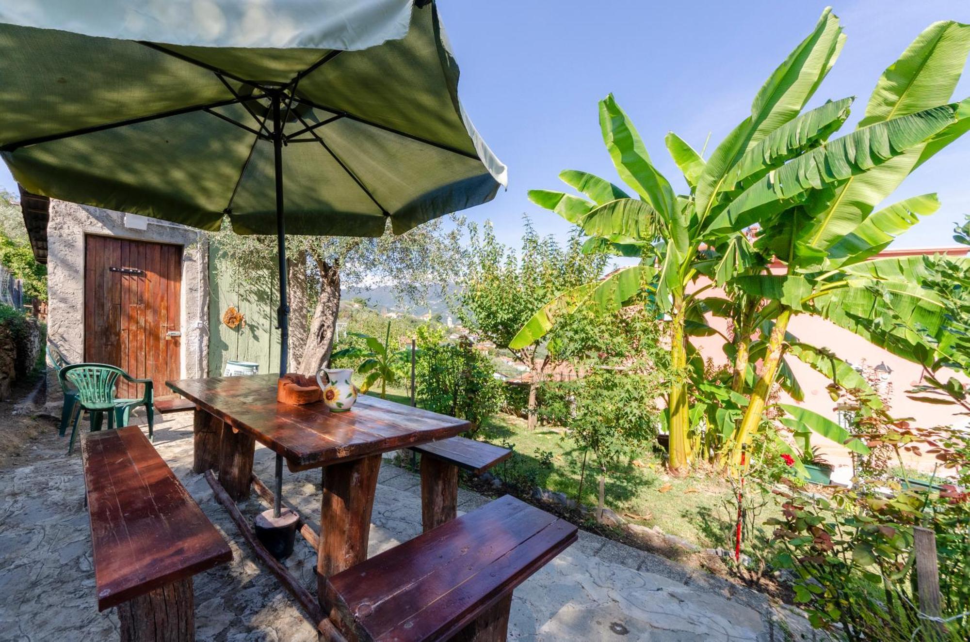 Alla Casa Rosa, Peaceful Apartment Surrounded By Greenery With Free Parking, Wifi & Air Conditioning Rapallo Eksteriør billede