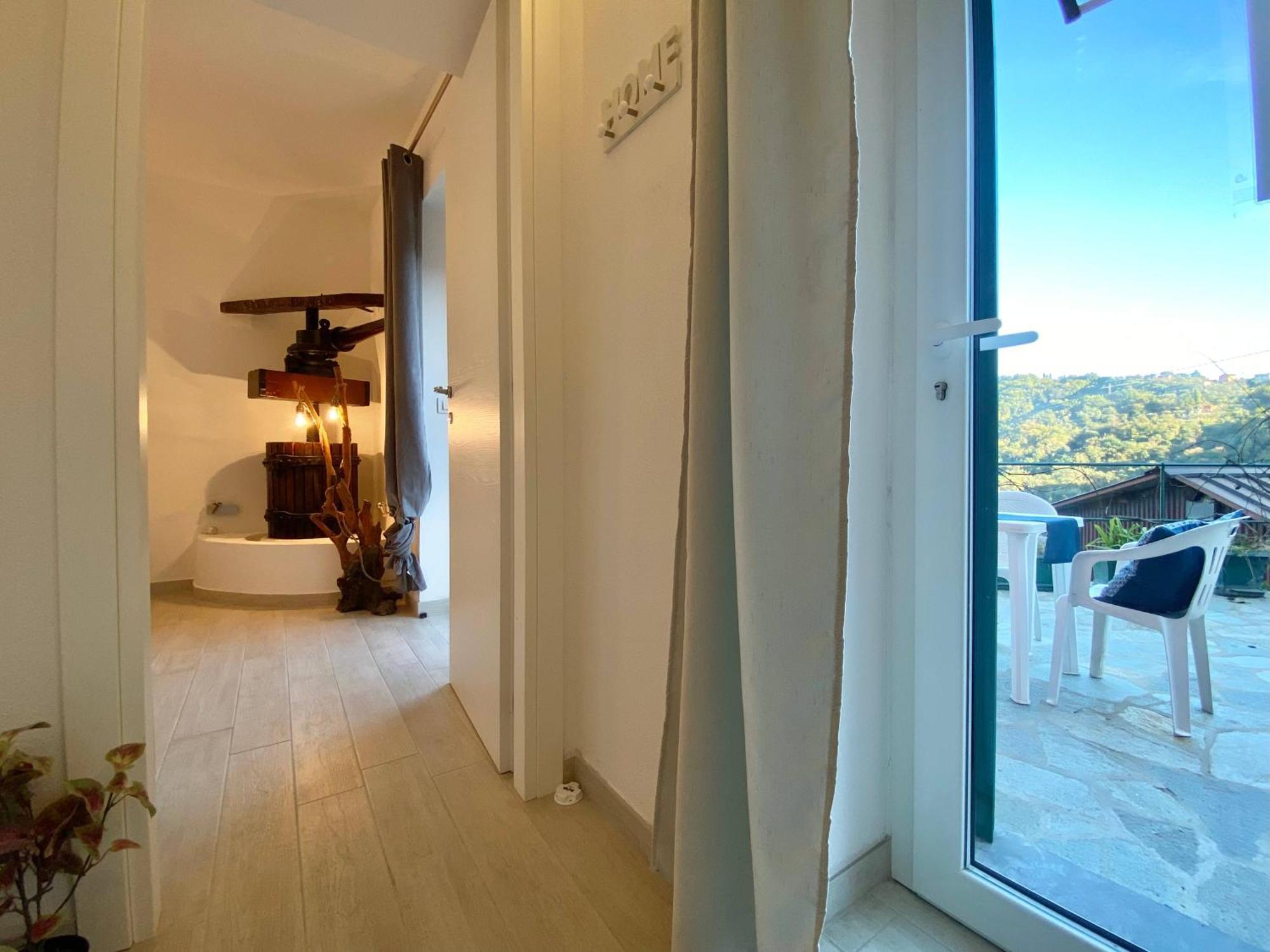 Alla Casa Rosa, Peaceful Apartment Surrounded By Greenery With Free Parking, Wifi & Air Conditioning Rapallo Eksteriør billede
